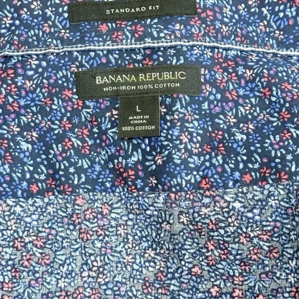 Banana Republic Mens Long Sleeve Button Down Floral Standard Fit Non Iron